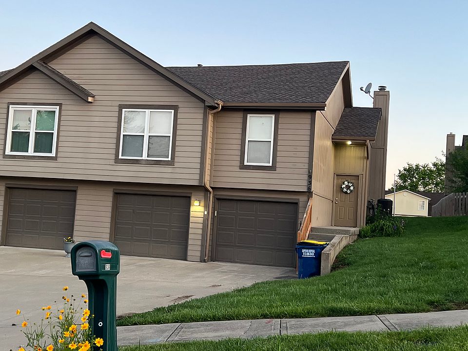 1st image of 936 Goldfinch Ln