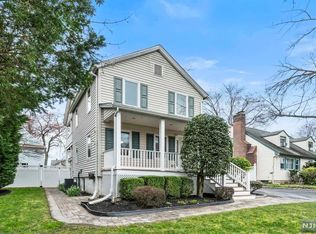 34 Lincoln Ave, Dumont, NJ 07628
