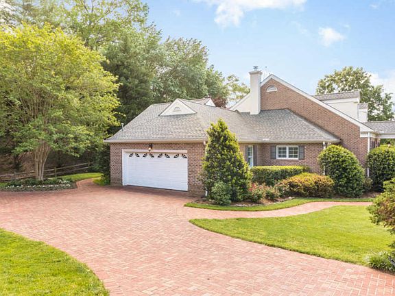4th image of 1101 Centennial Dr