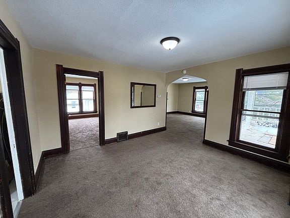 5th image of 617 Euclid Ave