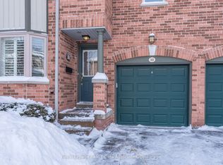 76 River Dr #10, Halton Hills, ON L7G 2J2