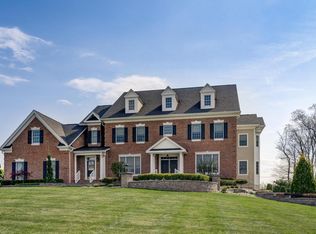 2 Stayman Ct, Manalapan, NJ 07726