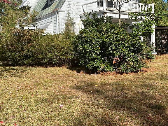 2nd image of 960 Hill Street