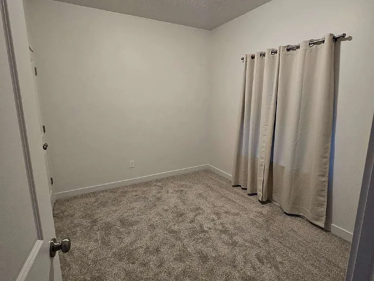 15463 S Capri Heights Ln — Photo 2
