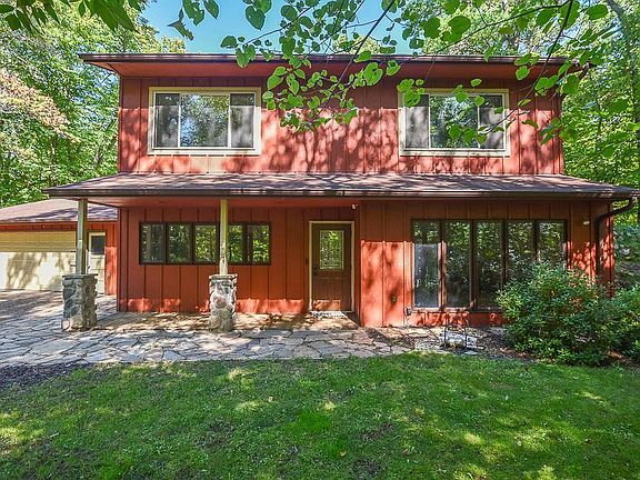 5th image of 15880 Ashmun Rd
