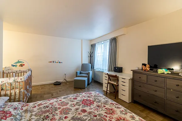 Sold by Benjamin Realty Since 1980 | media 23