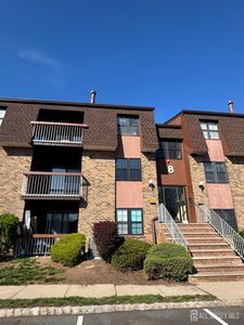 89 Golden Sq #B, Woodbridge, NJ, 07095