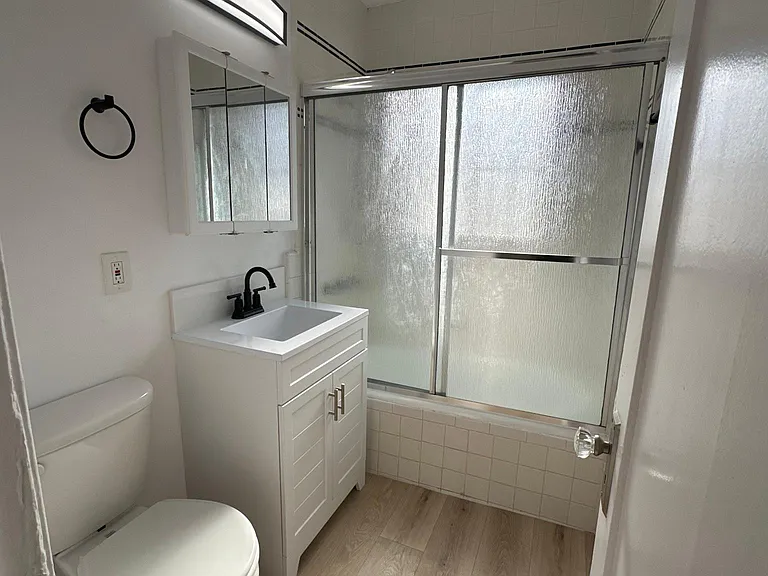 315 N Spaulding Ave #3 — Photo 12