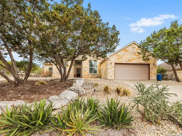 2025 Crown View, Kerrville, TX 78028
