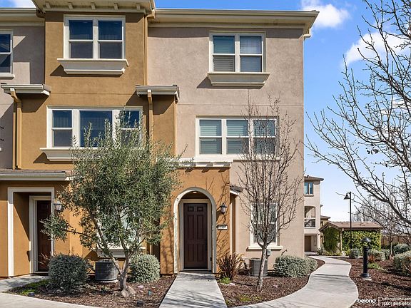 2nd image of 2707 Urbino Ct