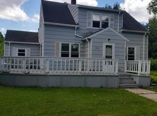 504 6th St SE, Hallock, MN 56728