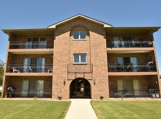 9964 W 153rd St APT 3W, Orland Park, IL 60462