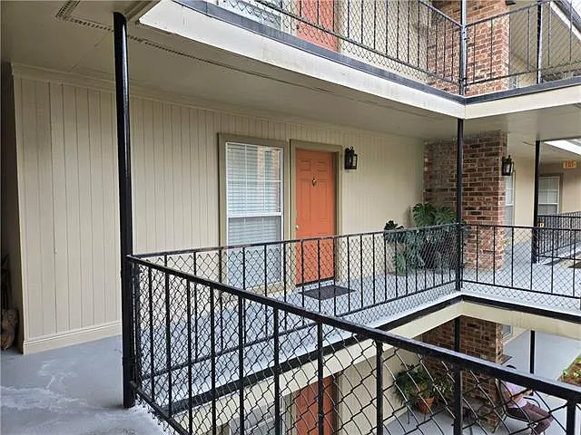 2511 Metairie Lawn Dr #215 — Photo 11