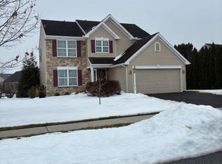 10 Harvest Dr, Ephrata, PA 17522