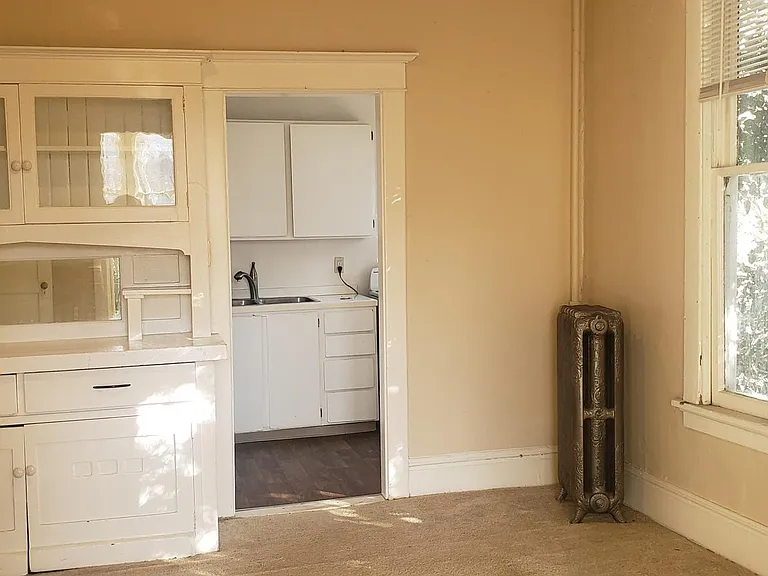 1527 Belmont Ave — Photo 15