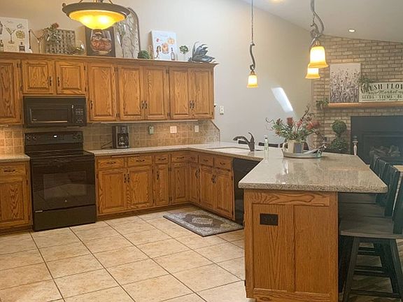 4th image of 467 Springwood Ln