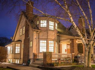 2019 E Kenwood Blvd, Milwaukee, WI 53211