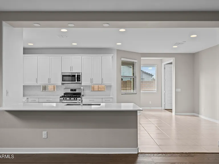19568 W Rancho Dr — Photo 11