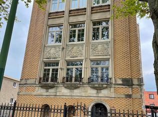 2151 W Granville Ave #1, Chicago, IL 60659