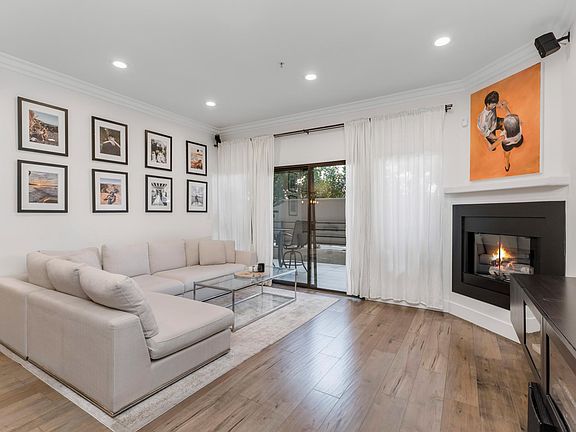 4th image of 4477 Woodman Ave APT 112