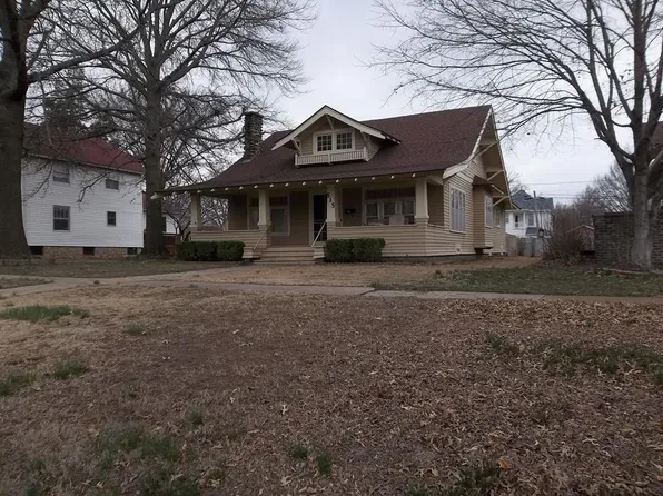 515 S Central Ave, Chanute, KS 66720