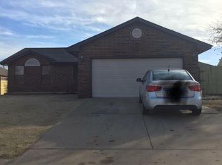 1904 SE 16th St, Moore, OK 73160