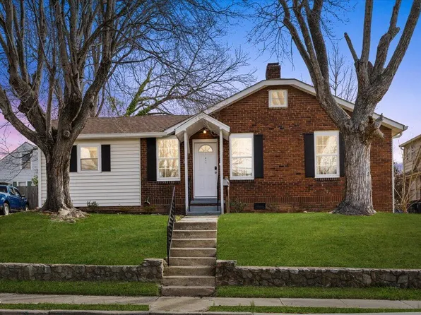 411 Hillcrest Ave, Burlington, NC 27215