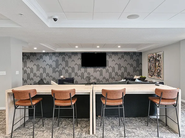 Rivers Edge Apartments — Photo 17