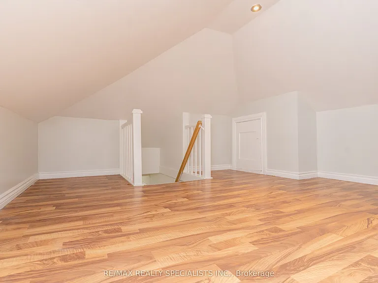 4397 Homewood Ave — Photo 19