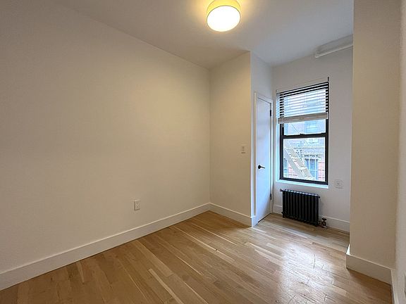 4th image of 35 Bedford St APT 14