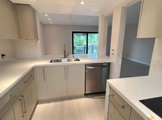 6855 Edgewater Dr #1CS, Miami, FL 33133