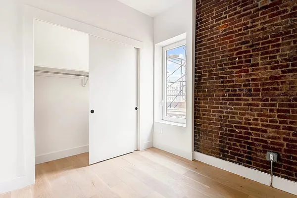 Rented by Compass | media 4