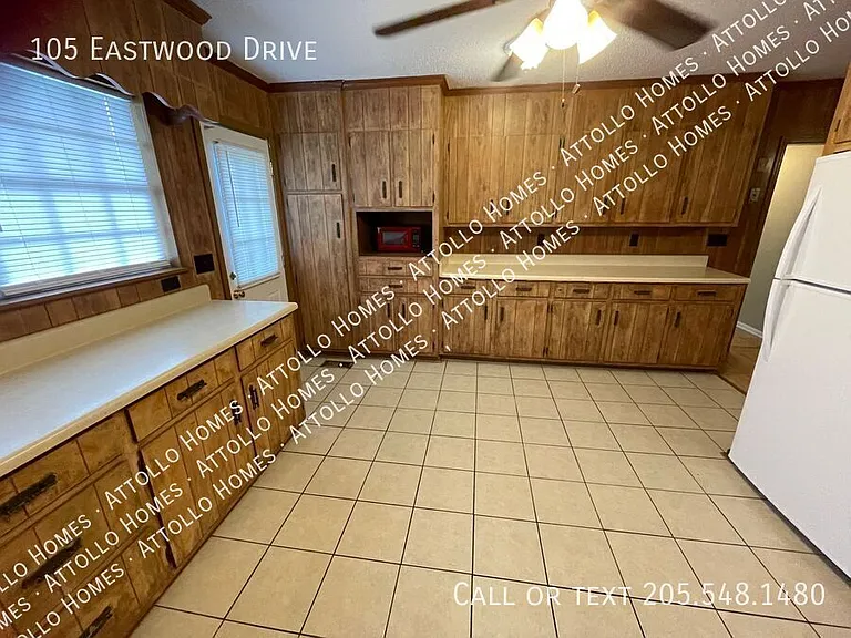 105 Eastwood — Photo 9