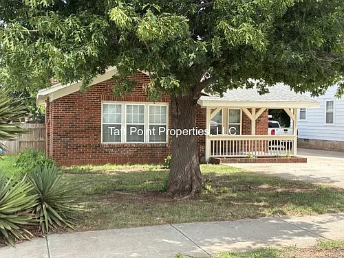 1517 NW 44th St Photo 1