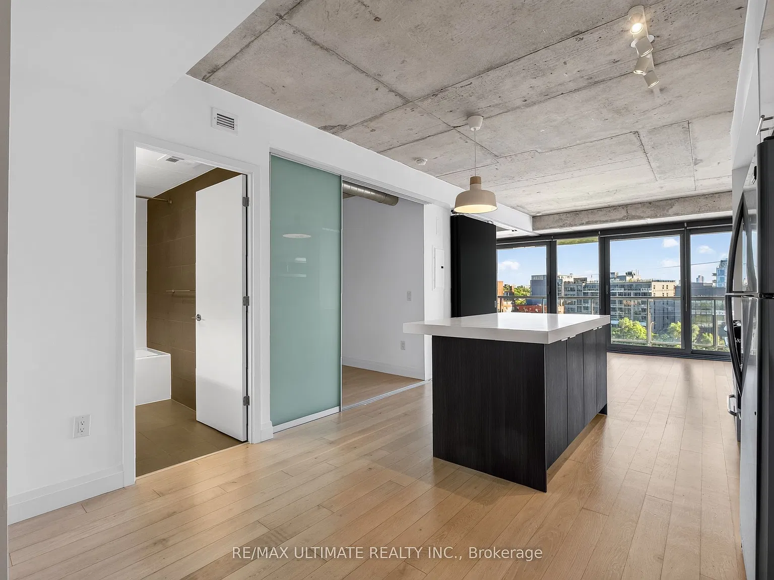 2 bed, $2,950 — Photo 3