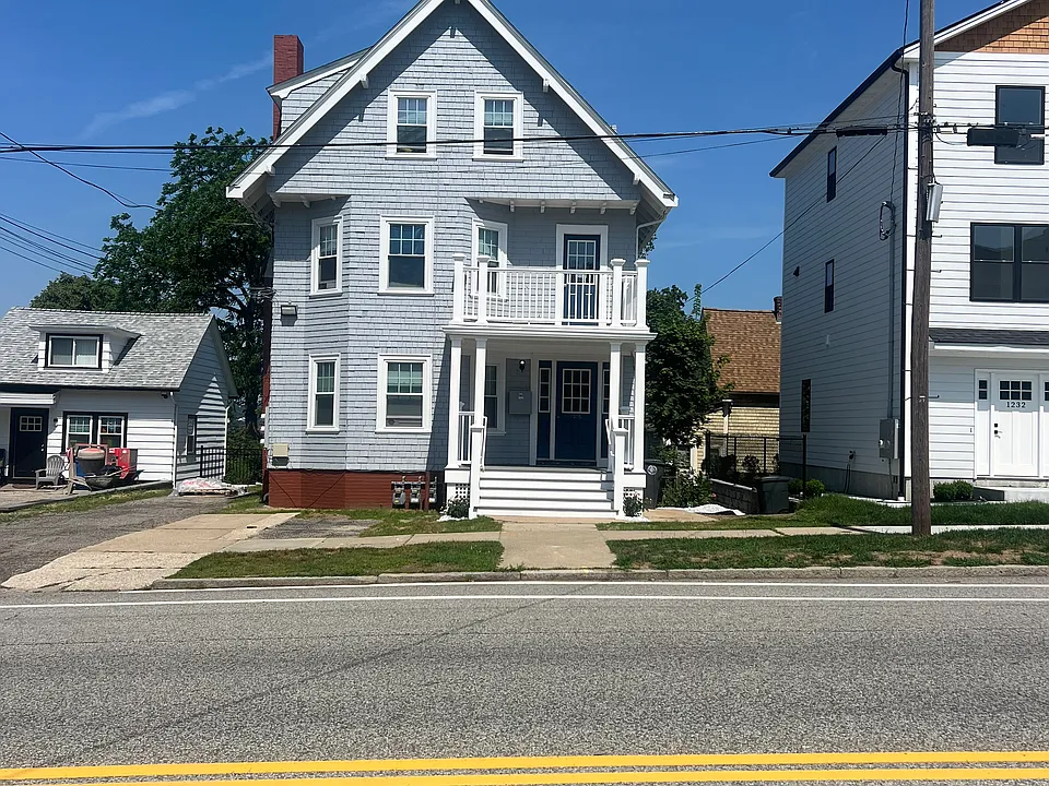 1228 Narragansett Blvd #1