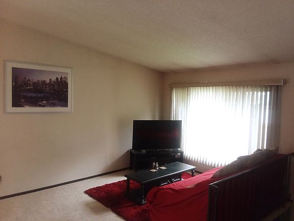 2nd image of 16151 Flagstaff Ct N