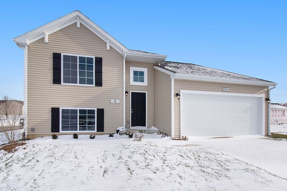 1st image of 2938 Sycamore River Dr