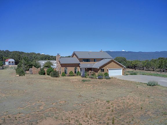 4th image of 20 Steeplechase Dr