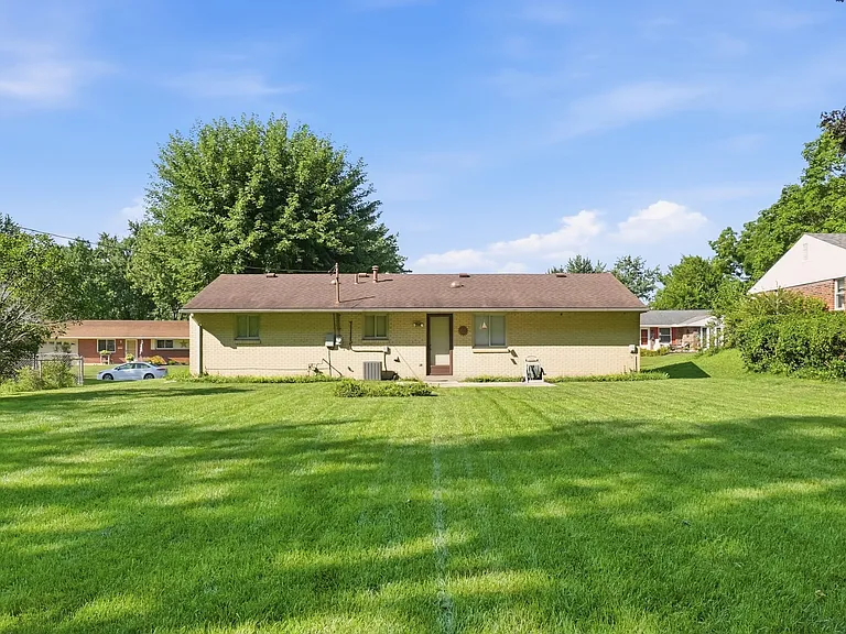 6537 Highbury Rd — Photo 20