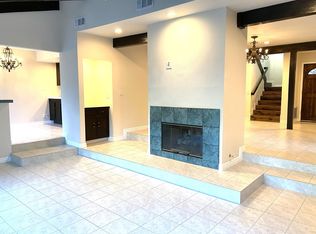 23020 Park Sorrento, Calabasas, CA 91302