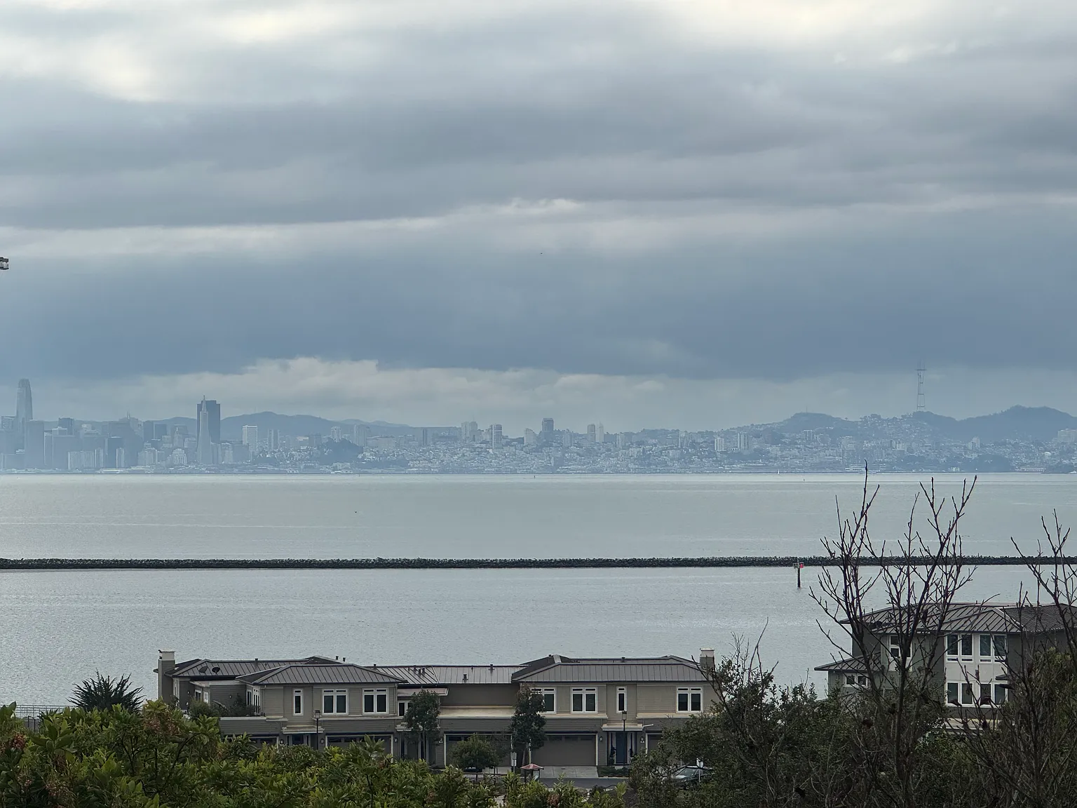 530 Seacliff Pl photo 1