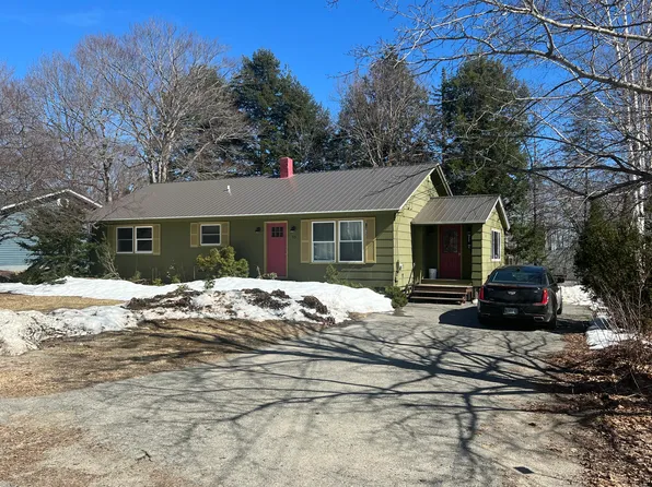 53 Sunset Drive, Millinocket, ME 04462