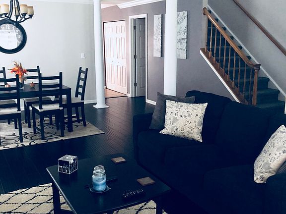 4th image of 3068 Hampshire Ln