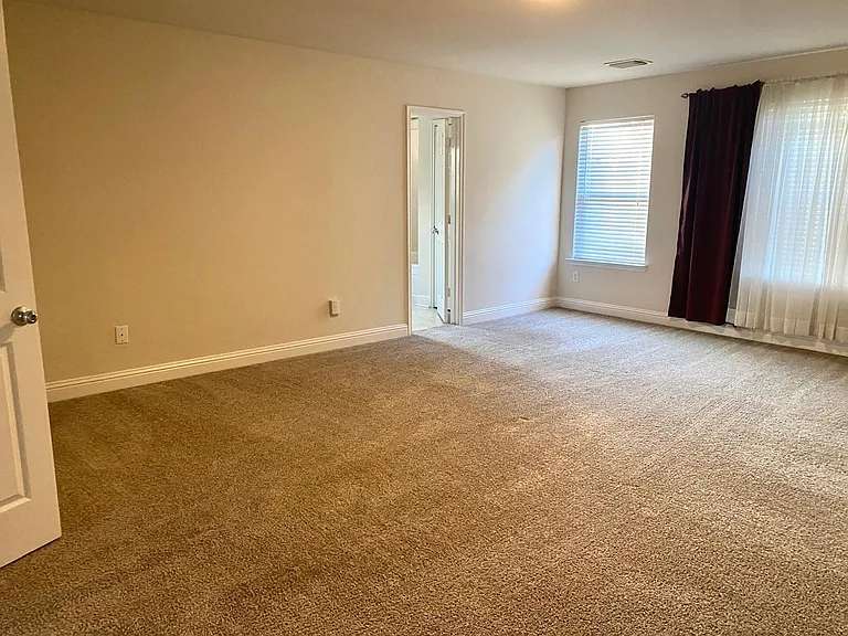 518 Remington Chase Ct — Photo 20