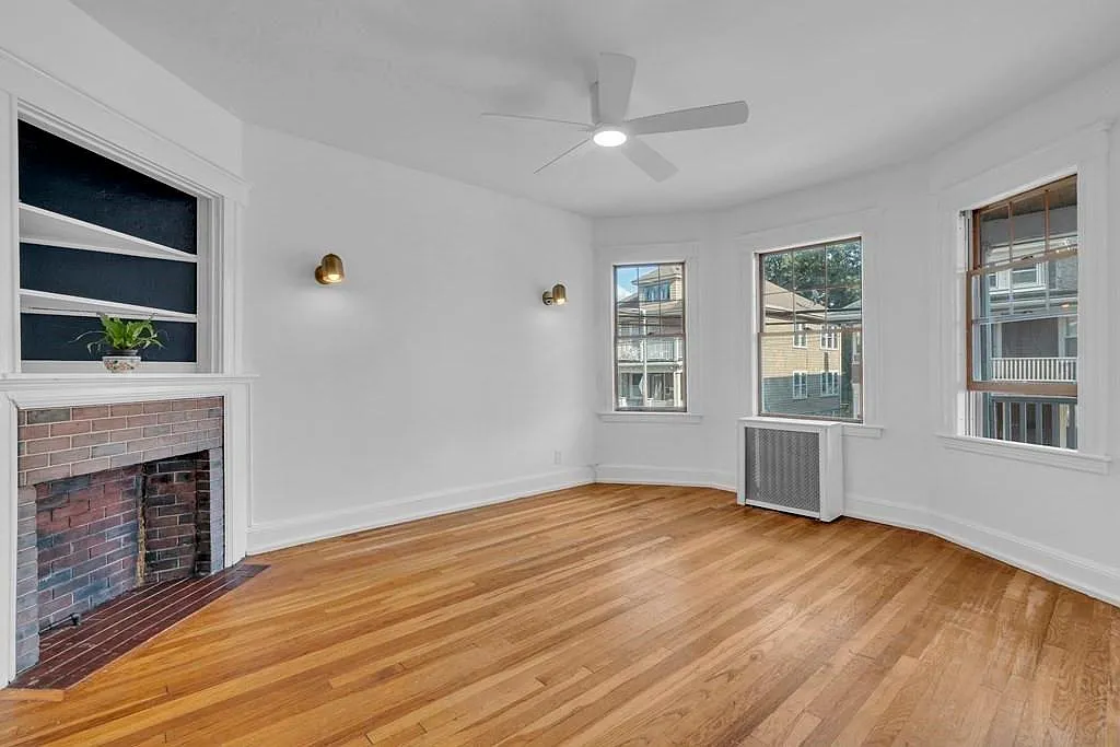 69 Westmoreland St — Photo 2