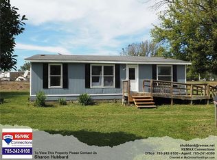 247 E 6th Ave, Garnett, KS 66032