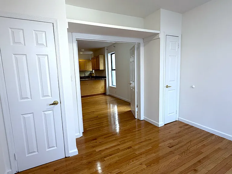 1274 1st Ave #18 — Photo 5