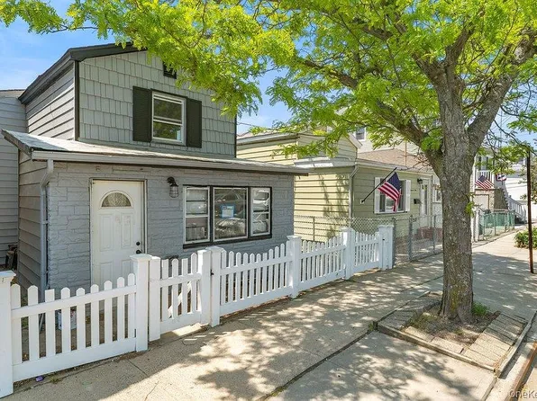 11-07 Cross Bay Blvd, Far Rockaway, NY 11693