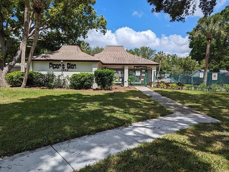 1602 Amberlea Dr S — Photo 13